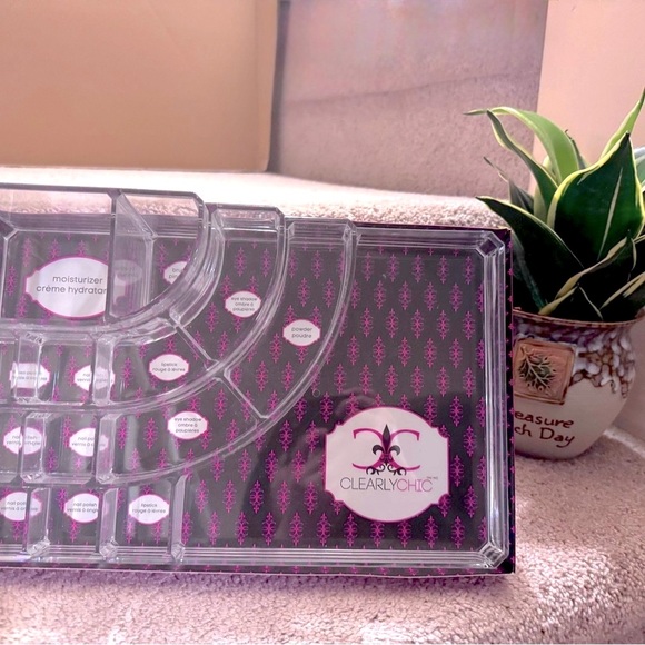 Clear Makeup Organizer - Picture 3 of 4